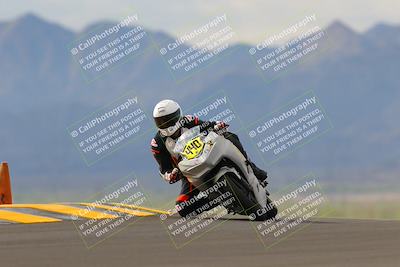 media/Sep-11-2022-SoCal Trackdays (Sun) [[81b7e951af]]/Turn 9 (930am)/